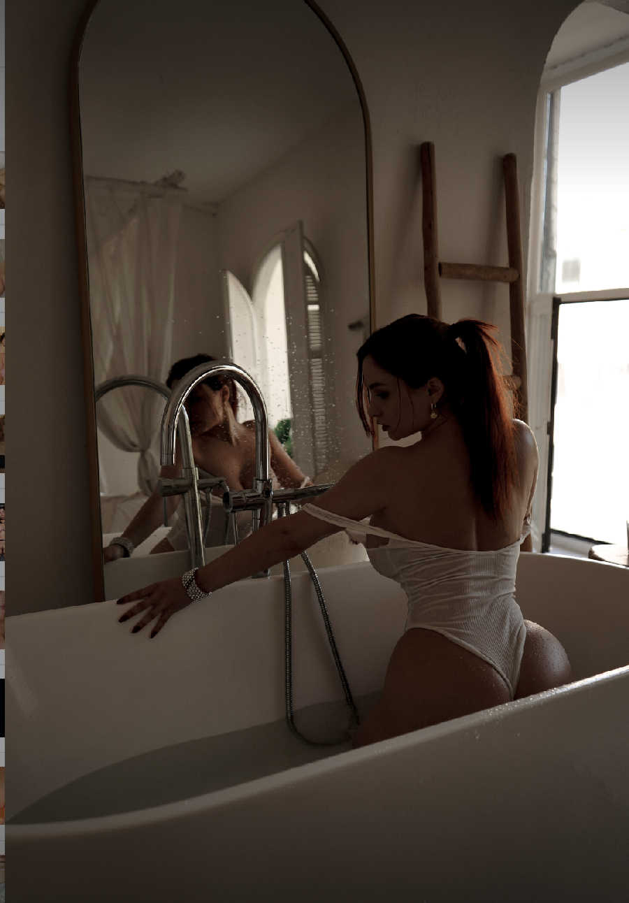 A playful frame from Miranda Faith nude — online in Copenhagen