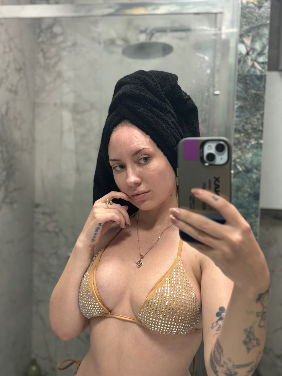 Nude girl KateV in Copenhagen